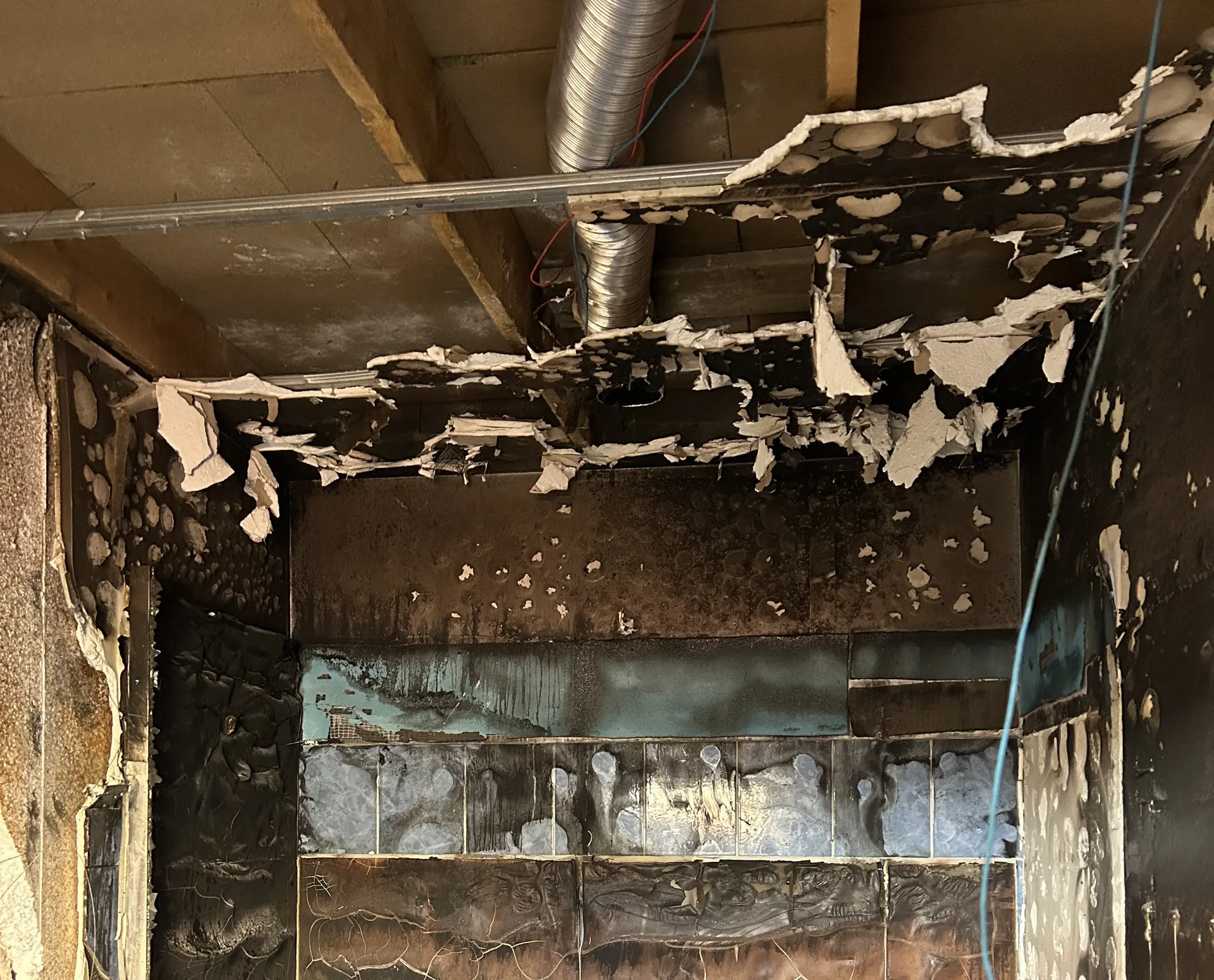 Décontamination après Incendie : Guide Pratique pour les Propriétaires